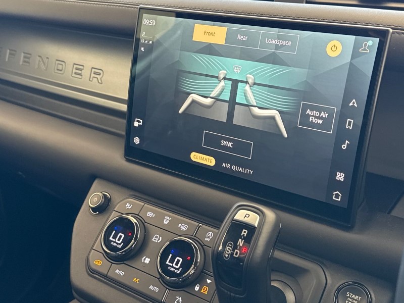 2025 (25) LAND ROVER DEFENDER 4.4 P635 Octa 110 5dr Auto 4603398