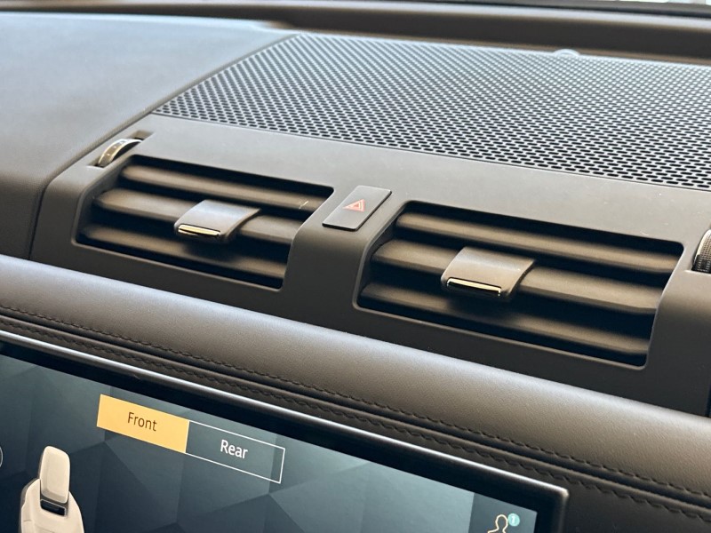 2025 (25) LAND ROVER DEFENDER 4.4 P635 Octa 110 5dr Auto 4603400