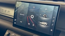 2025 (25) LAND ROVER DEFENDER 4.4 P635 Octa 110 5dr Auto 4603394