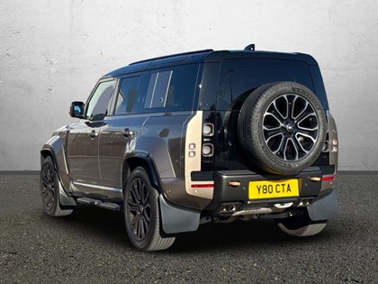2025 (25) LAND ROVER DEFENDER 4.4 P635 Octa 110 5dr Auto