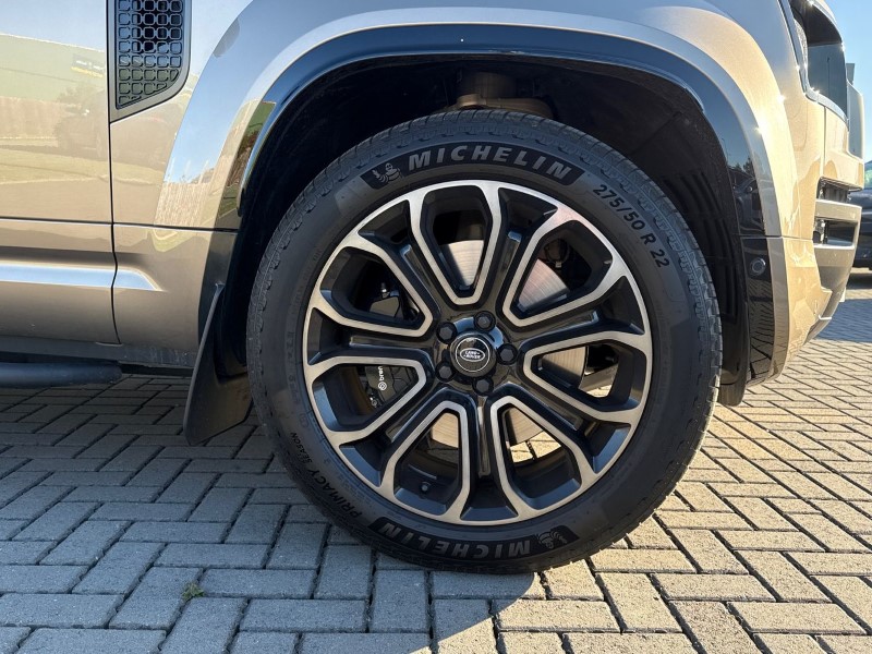 2025 (25) LAND ROVER DEFENDER 4.4 P635 Octa 110 5dr Auto 4603372