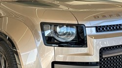 2025 (25) LAND ROVER DEFENDER 4.4 P635 Octa 110 5dr Auto 4603381