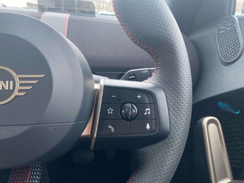 2025 (25) MINI ACEMAN 160kW SE Sport 54kWh 5dr Auto 5045285