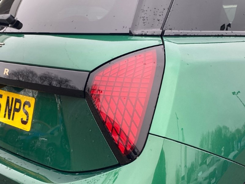 2025 (25) MINI COOPER 135kW E Exclusive 41kWh 3dr Auto 5044335