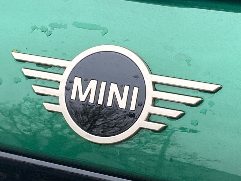 2025 (25) MINI COOPER 135kW E Exclusive 41kWh 3dr Auto 5044333