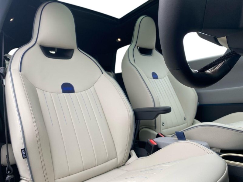 2025 (25) MINI COOPER 135kW E Exclusive 41kWh 3dr Auto 5044298