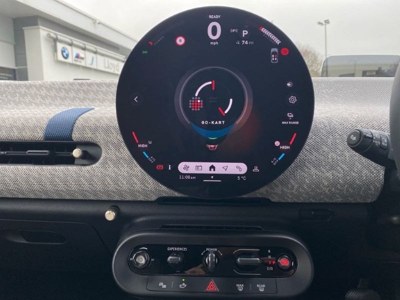 2025 (25) MINI COOPER 135kW E Exclusive 41kWh 3dr Auto 5044318