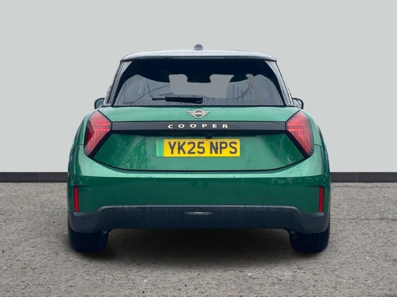 2025 (25) MINI COOPER 135kW E Exclusive 41kWh 3dr Auto 5044302