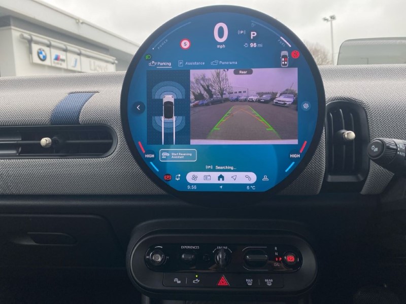 2025 (25) MINI COOPER 1.5 C Exclusive 3dr Auto 5044201