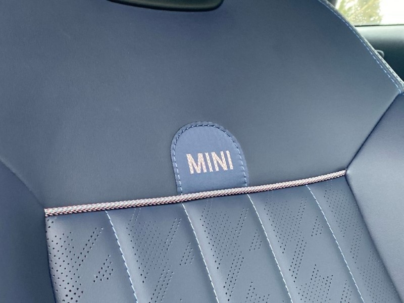 2025 (25) MINI COOPER 1.5 C Exclusive 3dr Auto 5044212