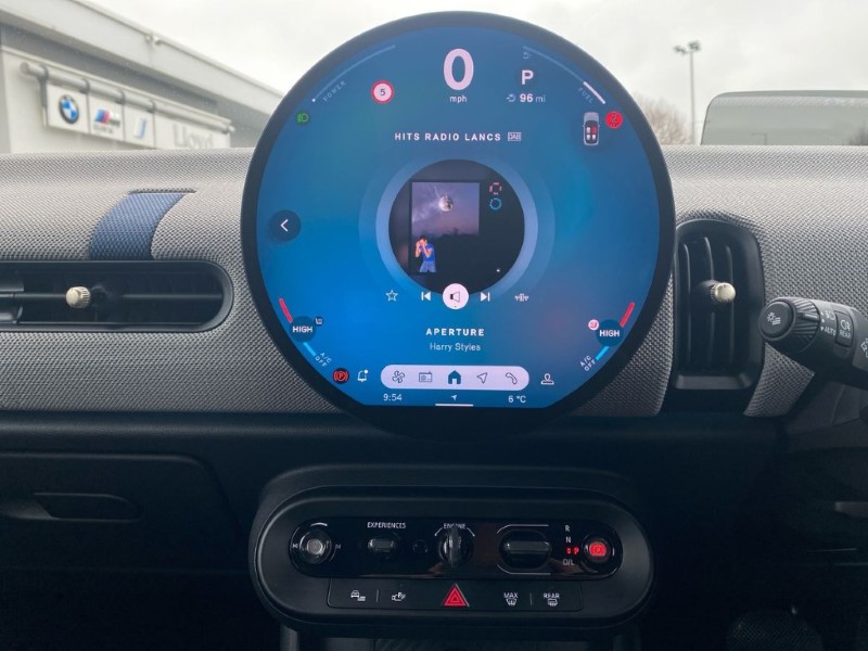 2025 (25) MINI COOPER 1.5 C Exclusive 3dr Auto 5044182