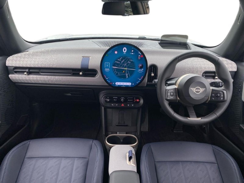 2025 (25) MINI COOPER 1.5 C Exclusive 3dr Auto 5044178