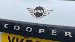 2025 (25) MINI COOPER 1.5 C Exclusive 3dr Auto 5044220