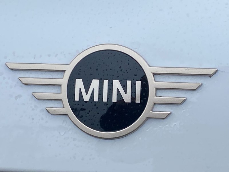 2025 (25) MINI COOPER 1.5 C Exclusive 3dr Auto 5044219