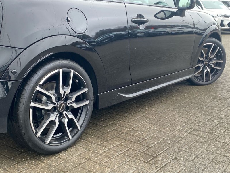 2025 (25) MINI COOPER 1.5 C Sport 2dr Auto 5044168