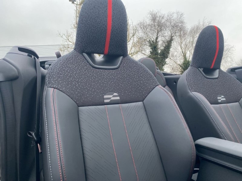 2025 (25) MINI COOPER 1.5 C Sport 2dr Auto 5044144