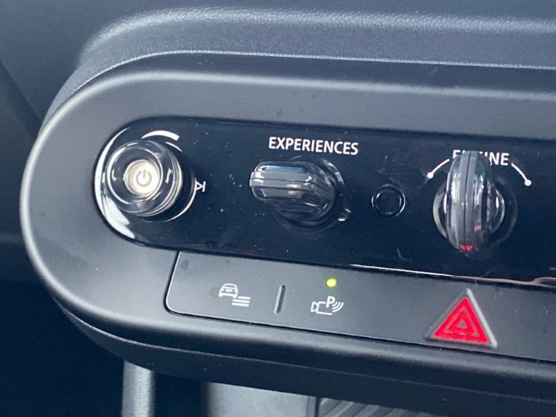 2025 (25) MINI COOPER 1.5 C Sport 2dr Auto 5044138