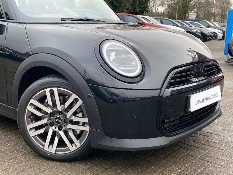 2025 (25) MINI COOPER 1.5 C Classic 5dr Auto 5044465