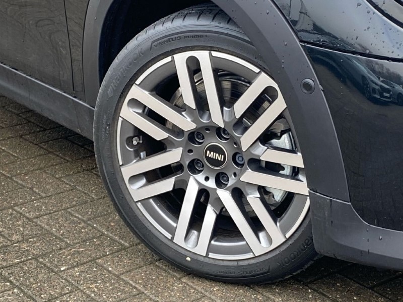 2025 (25) MINI COOPER 1.5 C Classic 5dr Auto 5044468