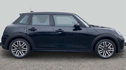 2025 (25) MINI COOPER 1.5 C Classic 5dr Auto 5044427