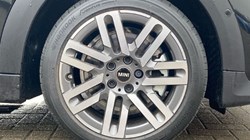 2025 (25) MINI COOPER 1.5 C Classic 5dr Auto 5044438