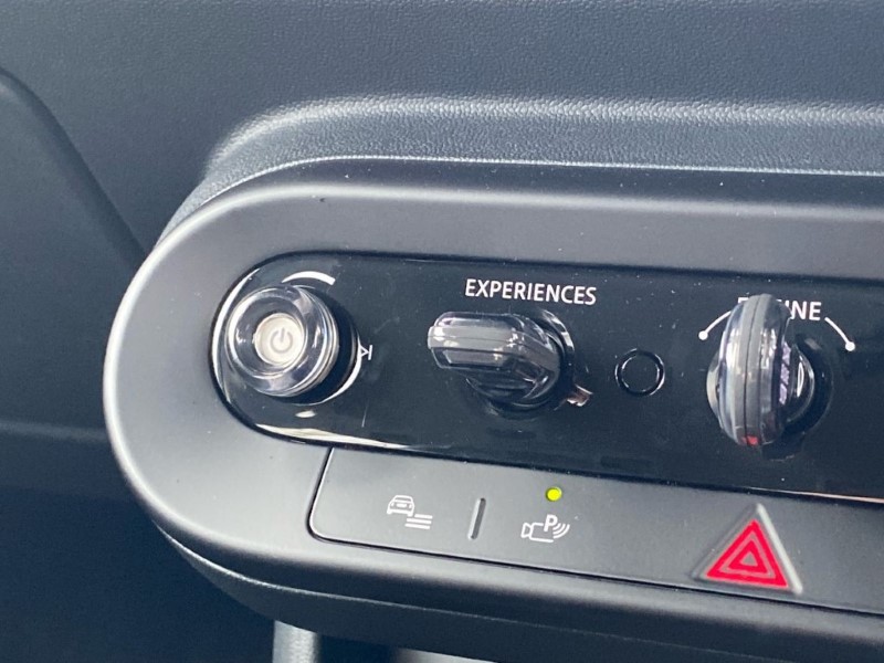 2025 (25) MINI COOPER 1.5 C Classic 5dr Auto 5044443