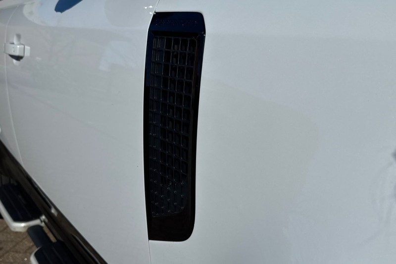 2022 (71) LAND ROVER DEFENDER 3.0 D300 X-Dynamic HSE 110 5dr Auto [7 Seat] 5258917