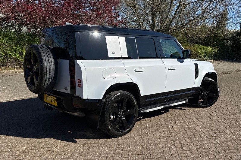 2022 (71) LAND ROVER DEFENDER 3.0 D300 X-Dynamic HSE 110 5dr Auto [7 Seat] 5258951