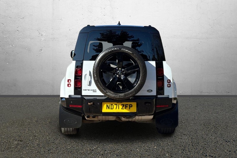 2022 (71) LAND ROVER DEFENDER 3.0 D300 X-Dynamic HSE 110 5dr Auto [7 Seat] 5258903