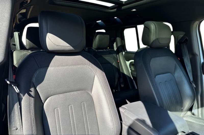 2022 (71) LAND ROVER DEFENDER 3.0 D300 X-Dynamic HSE 110 5dr Auto [7 Seat] 5258924