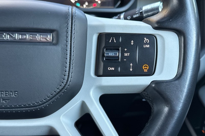 2022 (71) LAND ROVER DEFENDER 3.0 D300 X-Dynamic HSE 110 5dr Auto [7 Seat] 5258927