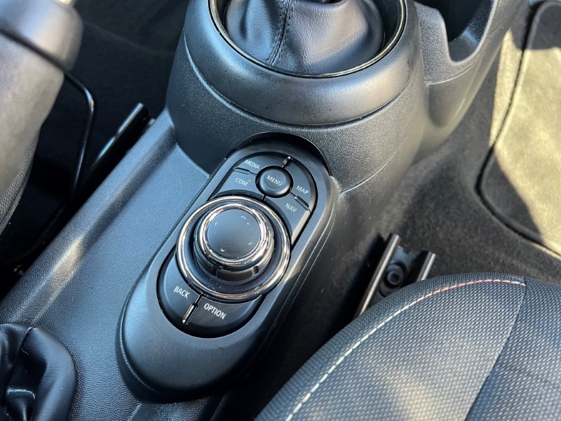 2021 (21) MINI CONVERTIBLE 1.5 Cooper Classic 2dr Auto 4579200