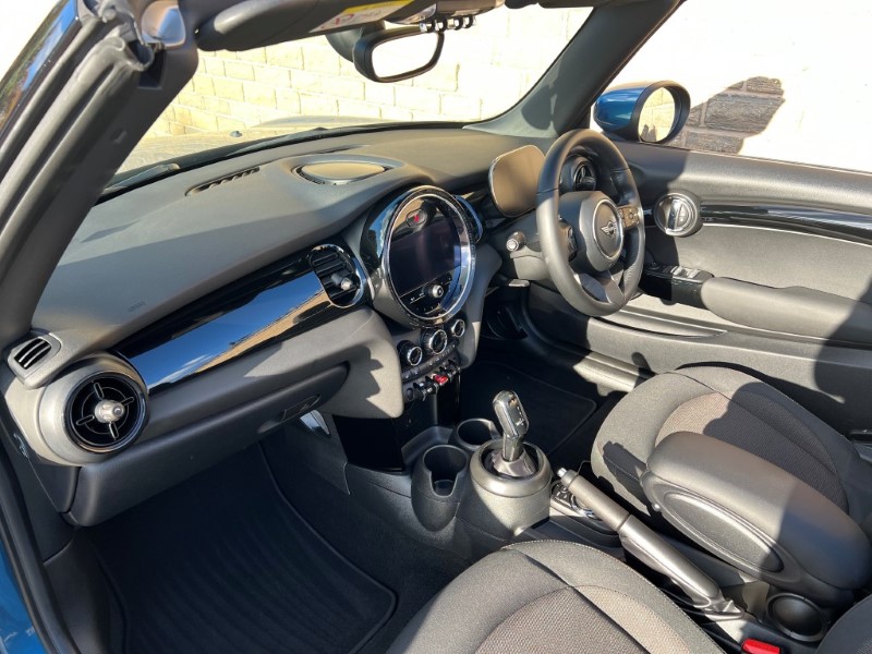 2021 (21) MINI CONVERTIBLE 1.5 Cooper Classic 2dr Auto 4579186