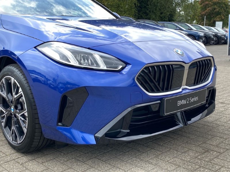 2025 (75) BMW 2 SERIES 220 M Sport 4dr Step Auto 4858036
