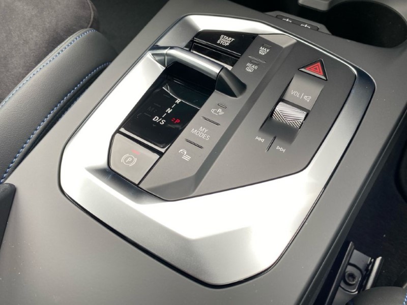 2025 (75) BMW 2 SERIES 220 M Sport 4dr Step Auto 4858005