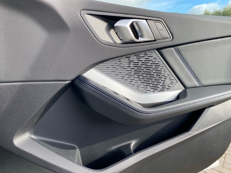 2025 (75) BMW 1 SERIES 120 M Sport 5dr Step Auto 4857532