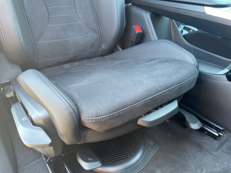 2025 (75) BMW iX1 150kW eDrive20 M Sport 65kWh 5dr Auto 4857899