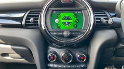 2019 (69) MINI HATCHBACK 1.5 Cooper Sport II 3dr Auto 4541652