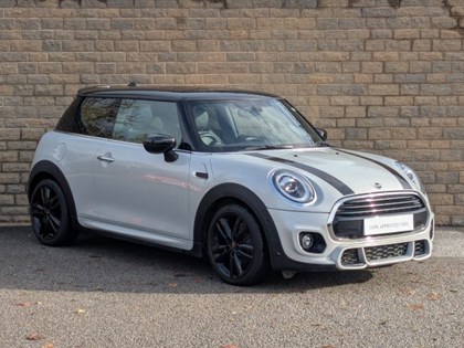 2019 (69) MINI HATCHBACK 1.5 Cooper Sport II 3dr Auto