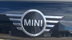 2019 (69) MINI HATCHBACK 1.5 Cooper Sport II 3dr Auto 4541670
