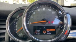 2019 (69) MINI HATCHBACK 1.5 Cooper Sport II 3dr Auto 4541657