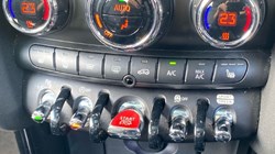 2019 (69) MINI HATCHBACK 1.5 Cooper Sport II 3dr Auto 4541645