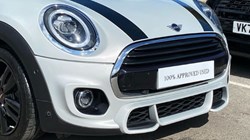2019 (69) MINI HATCHBACK 1.5 Cooper Sport II 3dr Auto 4541667