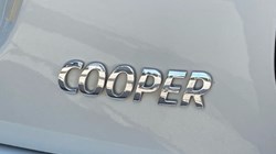2019 (69) MINI HATCHBACK 1.5 Cooper Sport II 3dr Auto 4541671