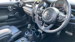 2019 (69) MINI HATCHBACK 1.5 Cooper Sport II 3dr Auto 4541632