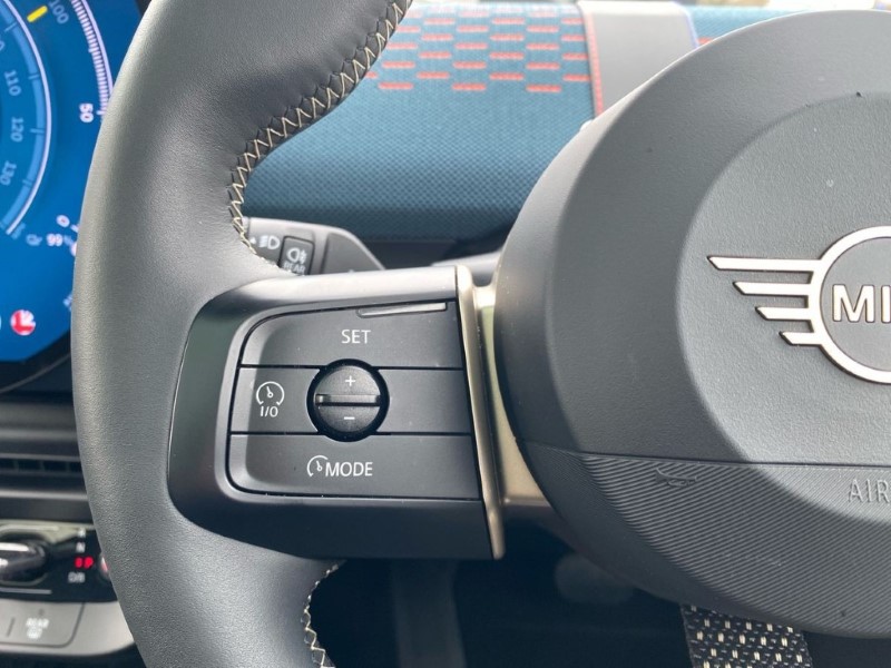 2025 (75) MINI ACEMAN 160kW SE Exclusive [Level 2] 54kWh 5dr Auto 5081557