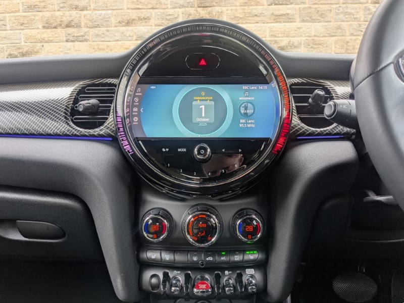 2022 (72) MINI HATCHBACK 1.5 Cooper Resolute Edition 5dr Auto 4612011