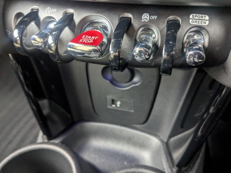 2022 (72) MINI HATCHBACK 1.5 Cooper Resolute Edition 5dr Auto 4612035