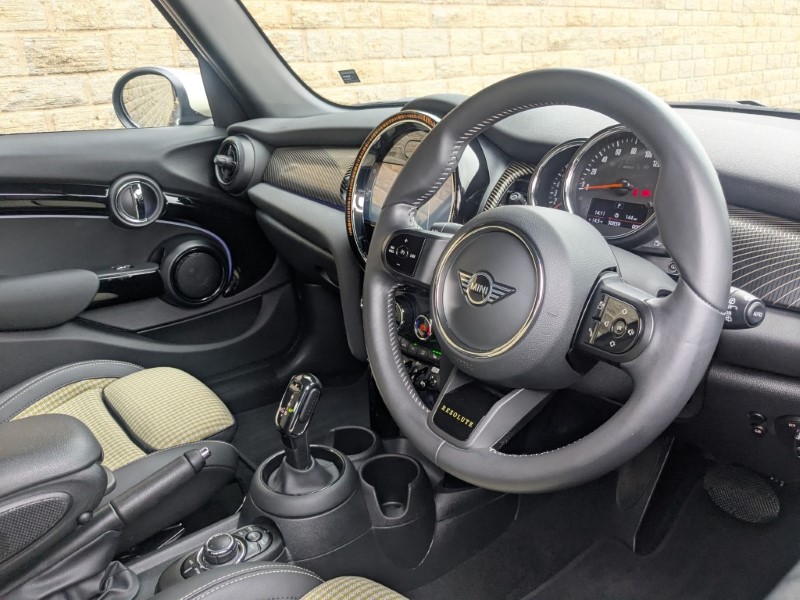 2022 (72) MINI HATCHBACK 1.5 Cooper Resolute Edition 5dr Auto 4612009