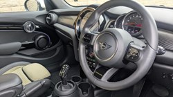 2022 (72) MINI HATCHBACK 1.5 Cooper Resolute Edition 5dr Auto 4612009